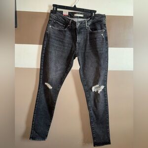 ‼️SALE‼️ Levi's 711 Black Distressed Skinny Jeans (30)